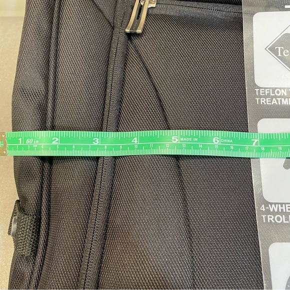 NWT 42” Garment Bag by Delsey - Picture 14 of 16